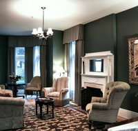 The Inn on Ferry Street - USA Accommodation