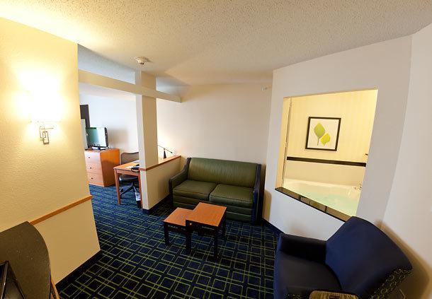 Fairfield Inn And Suites Flint Fenton - thumb 10