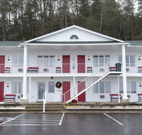 Bay Inn Of Petoskey - USA Accommodation