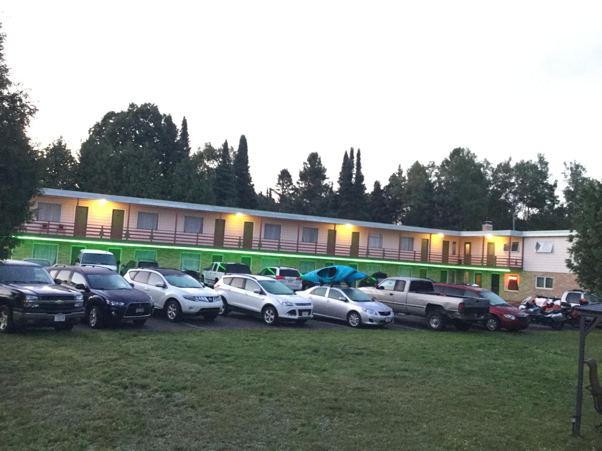 Cedars Motel - thumb 2