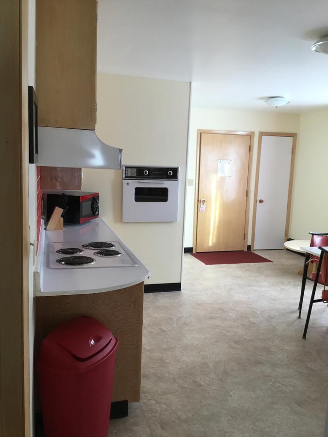 Cedars Motel - thumb 40