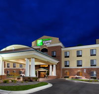 Holiday Inn Express Hotel  Suites Bay City - Tourism Bookings