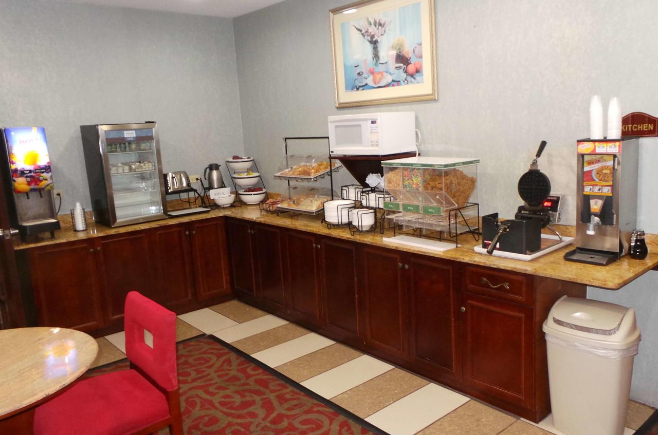 Red Roof Inn & Suites Detroit - Melvindale/Dearborn - thumb 3