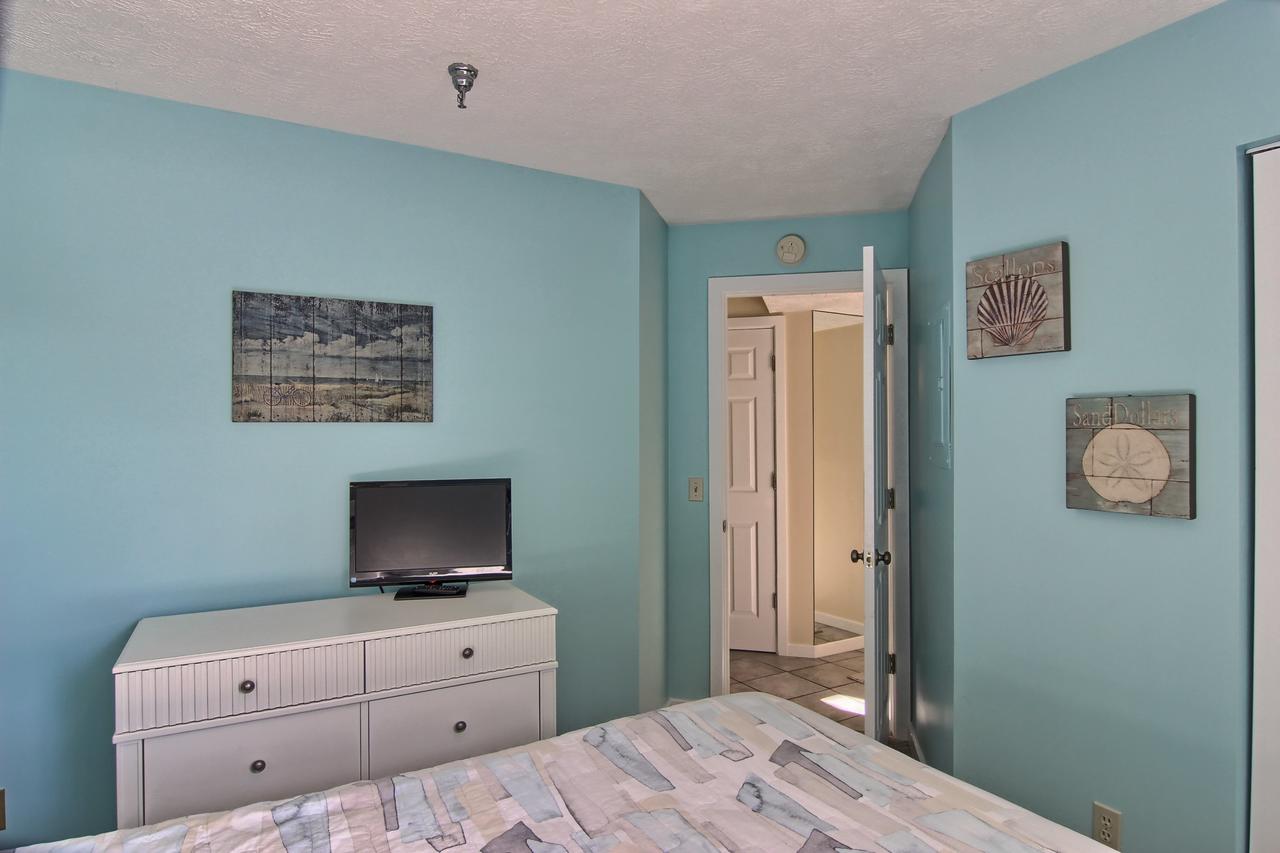 201 North Shore Inn - thumb 14