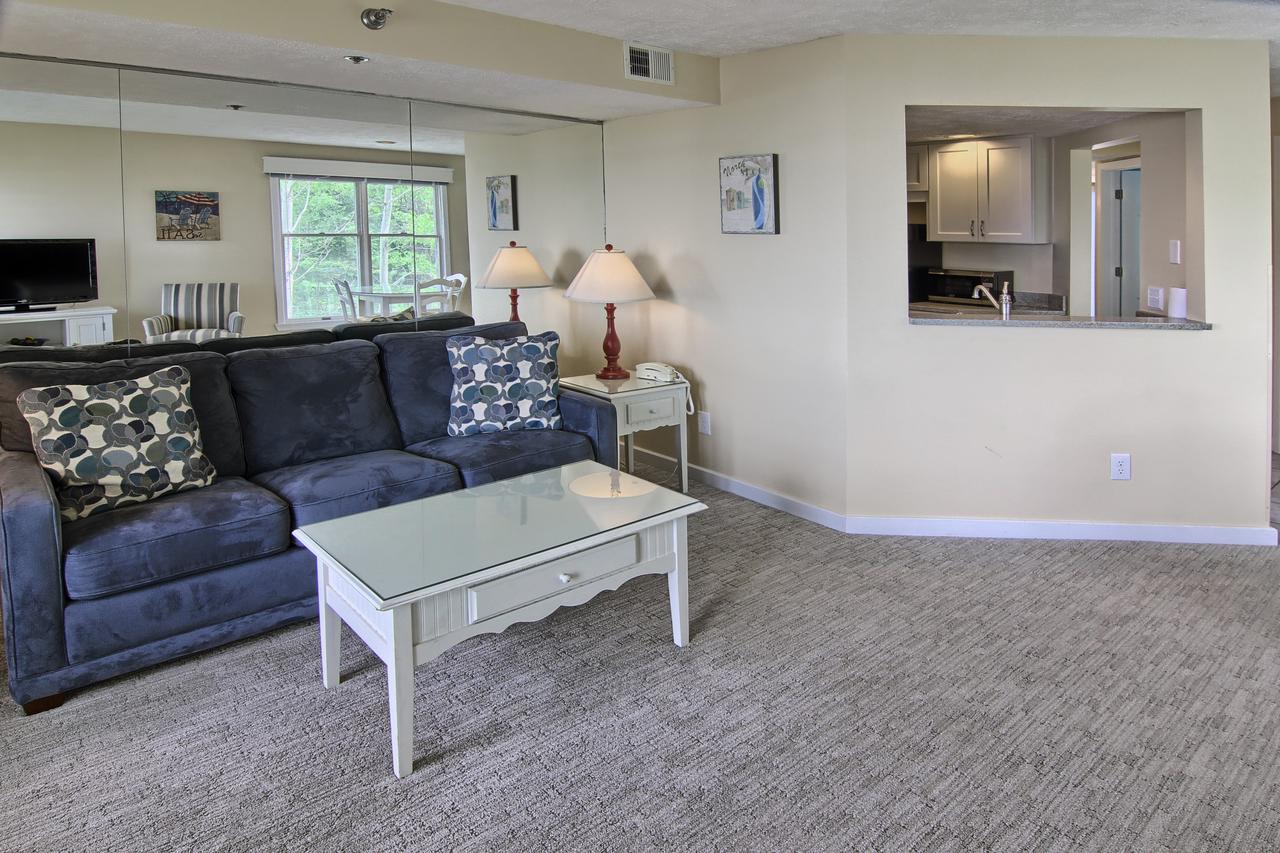 201 North Shore Inn - thumb 25