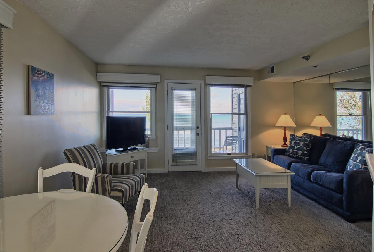 201 North Shore Inn - thumb 19