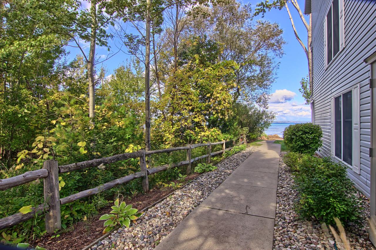 106 North Shore Inn - thumb 13