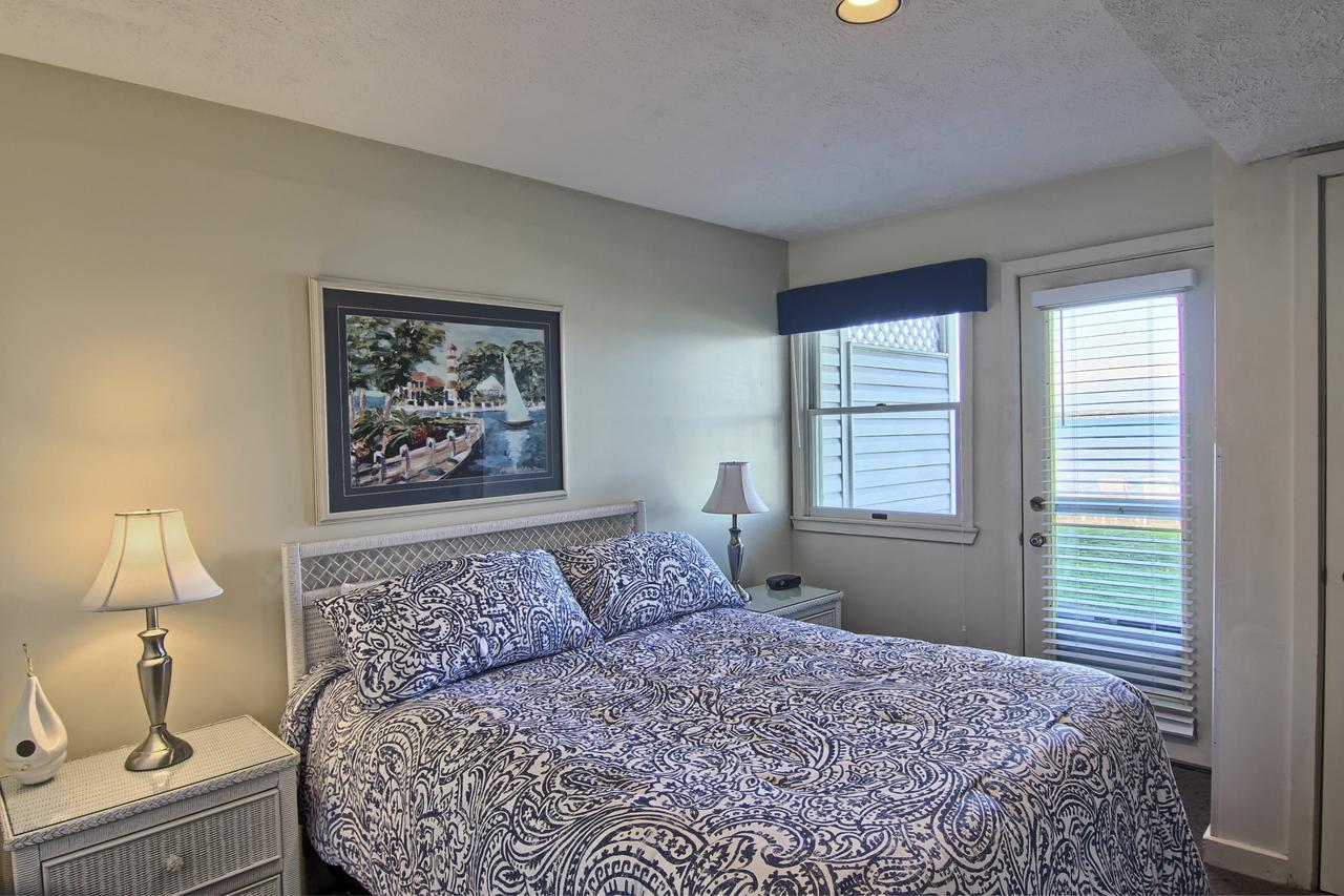 106 North Shore Inn - thumb 3