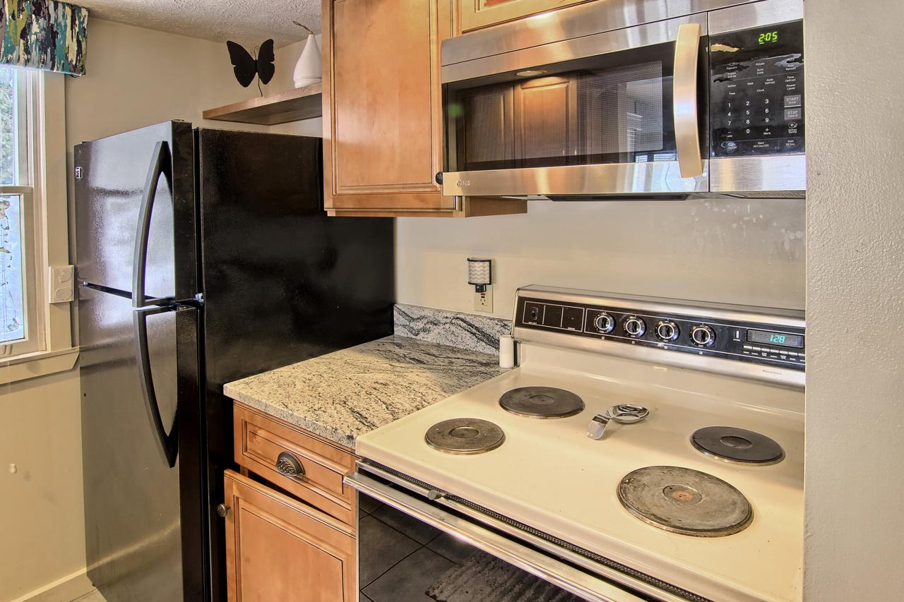 106 North Shore Inn - thumb 12