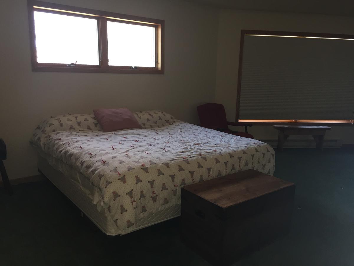 Riverdale Hideaway On Manistique's Indian River Cottage - thumb 9