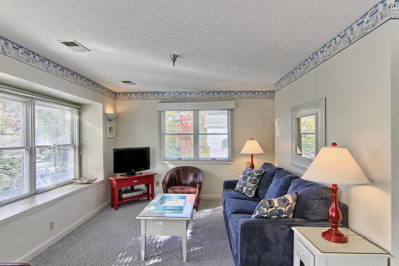 300 North Shore Inn - thumb 22