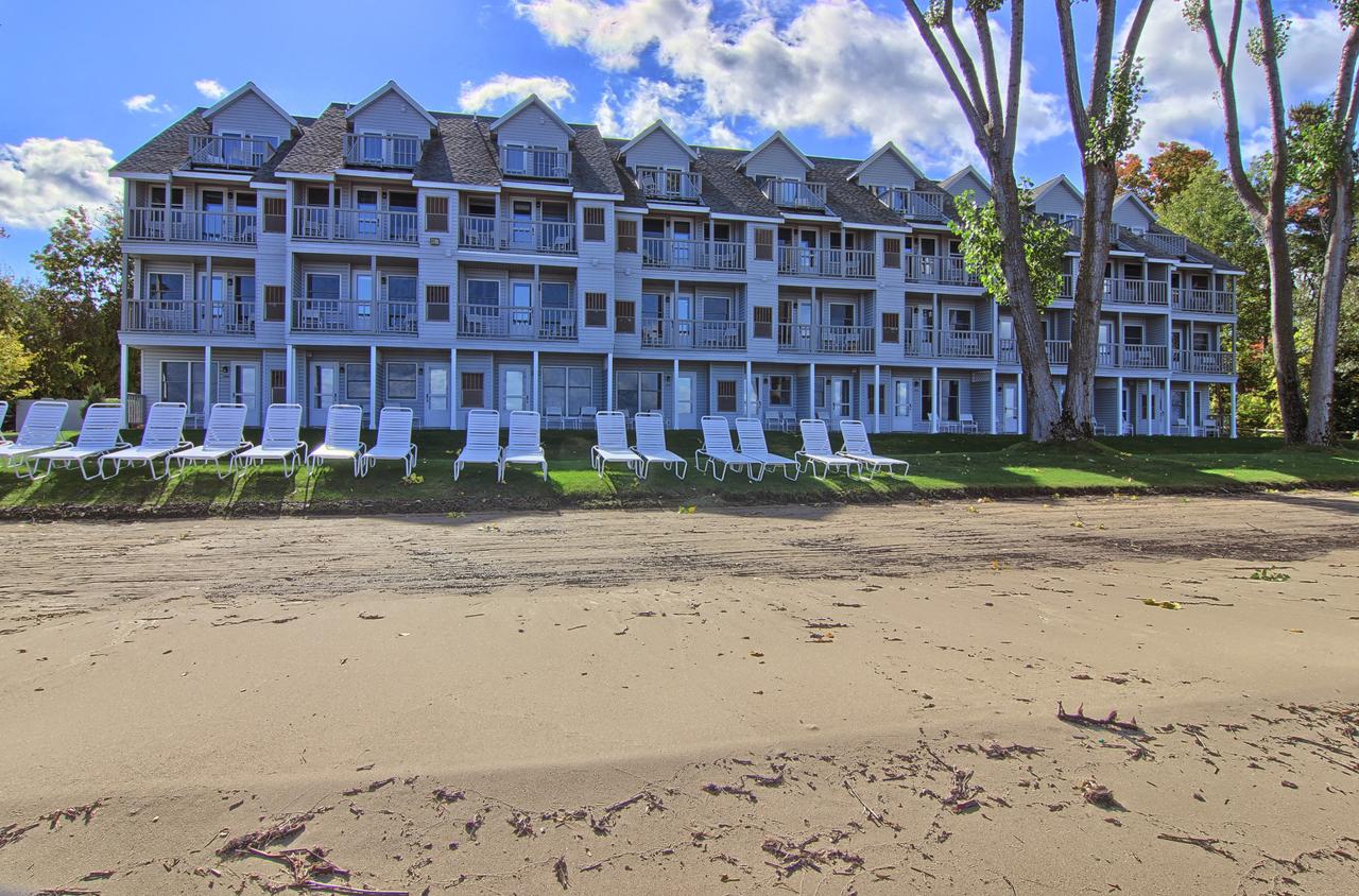 300 North Shore Inn - thumb 4