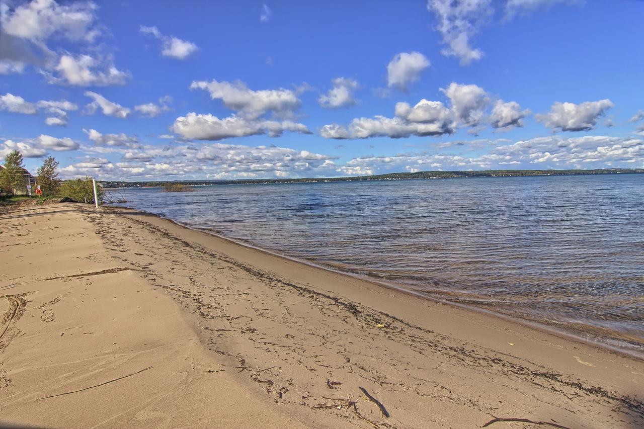 300 North Shore Inn - thumb 5