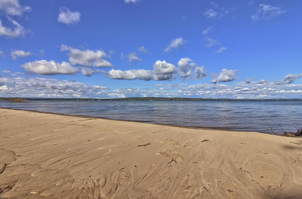 300 North Shore Inn - thumb 6