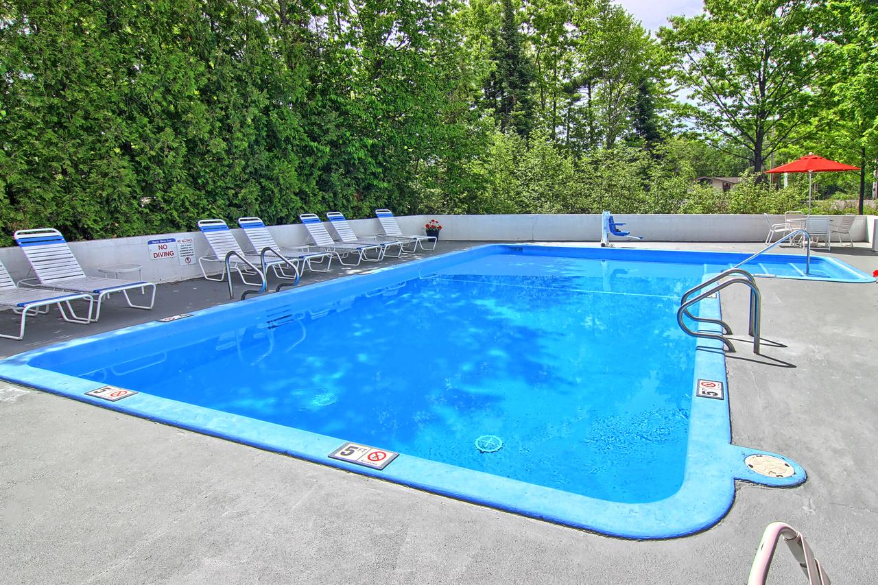 207 North Shore Inn - thumb 5