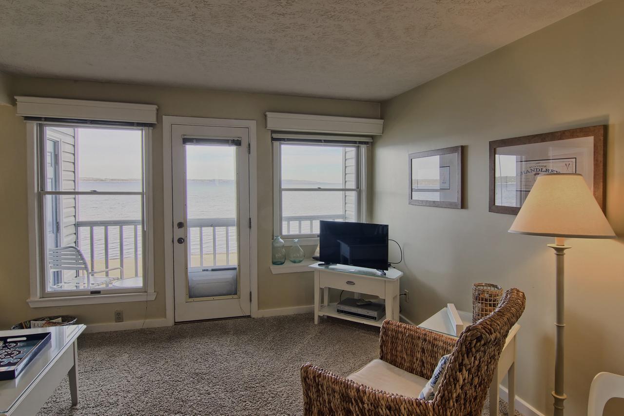 207 North Shore Inn - thumb 12