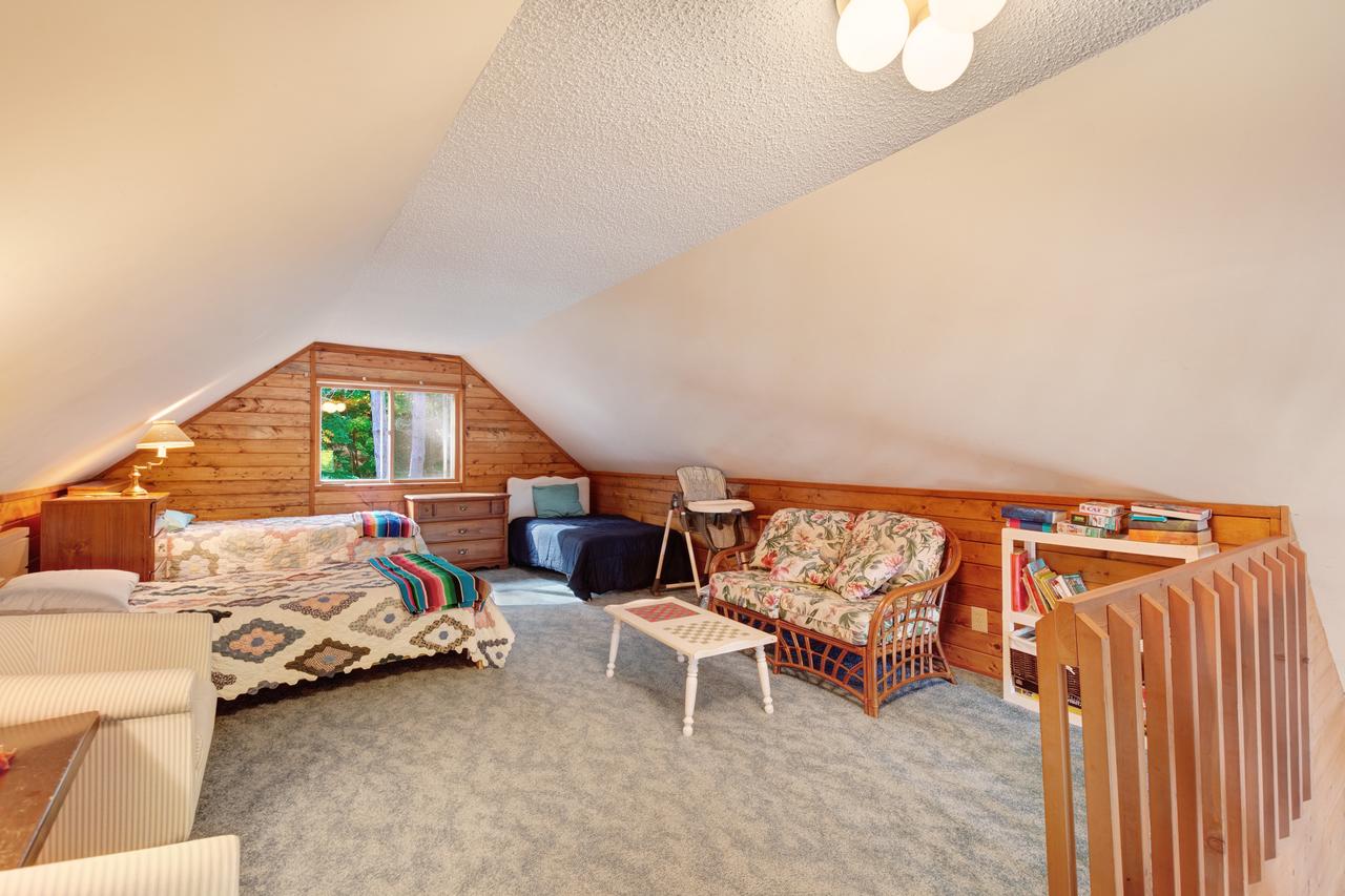 Walloon Lake Cottage - thumb 20