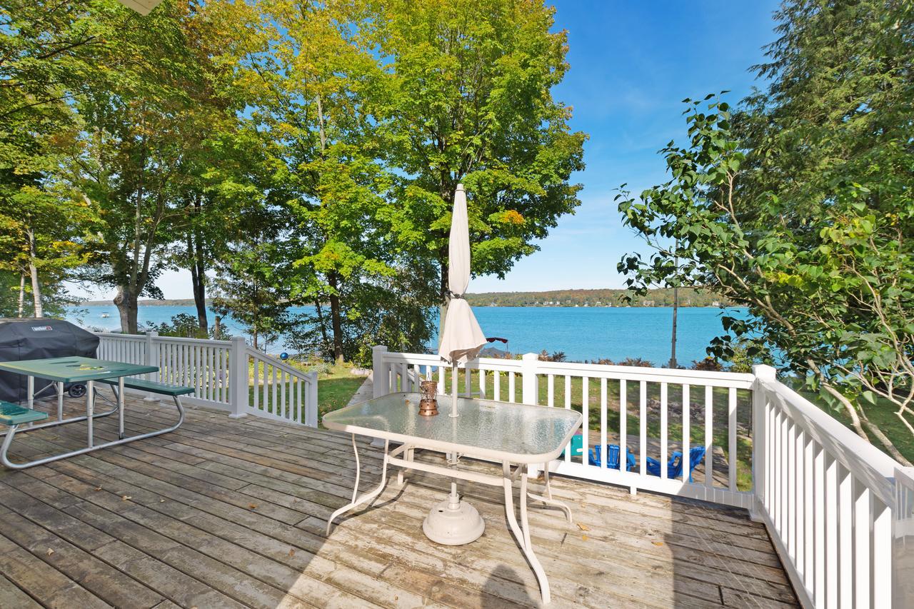 Walloon Lake Cottage - thumb 37