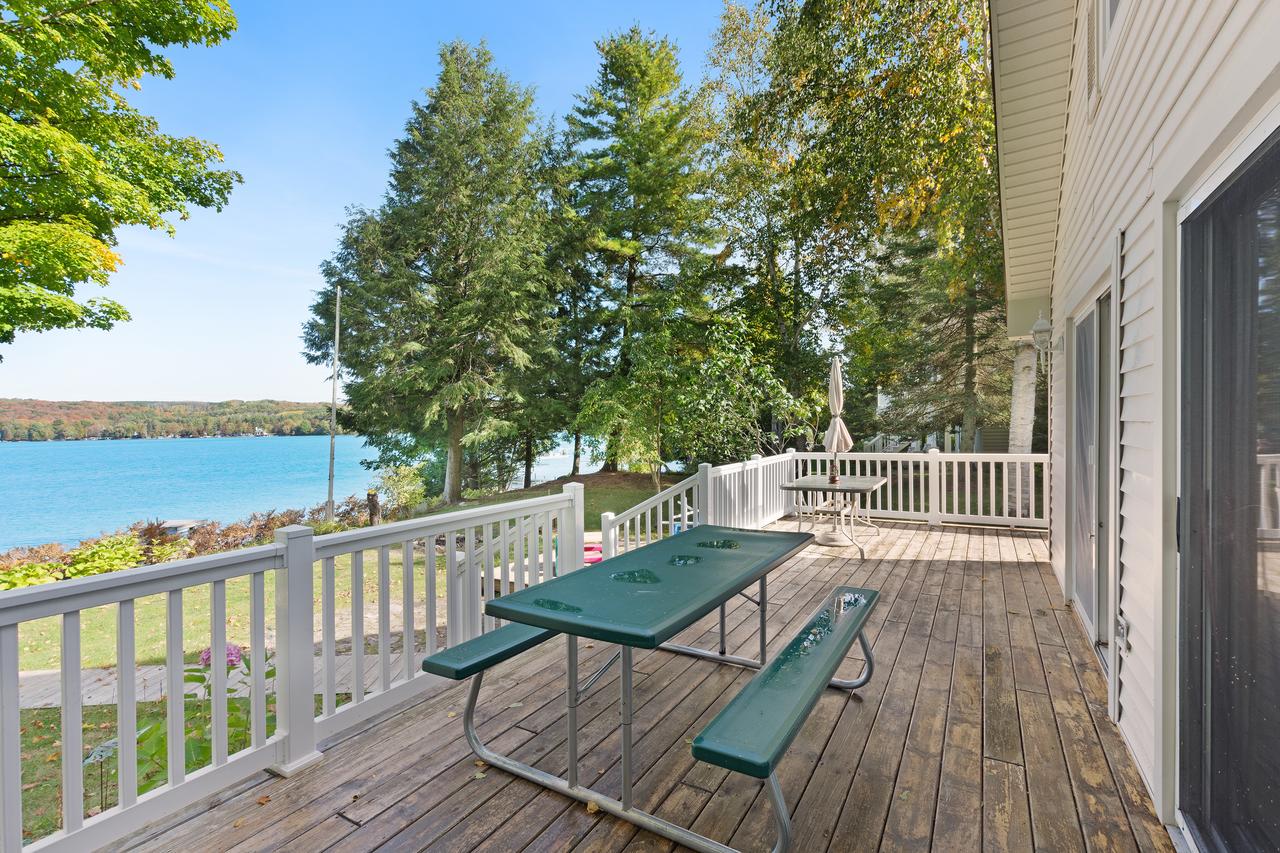 Walloon Lake Cottage - thumb 36