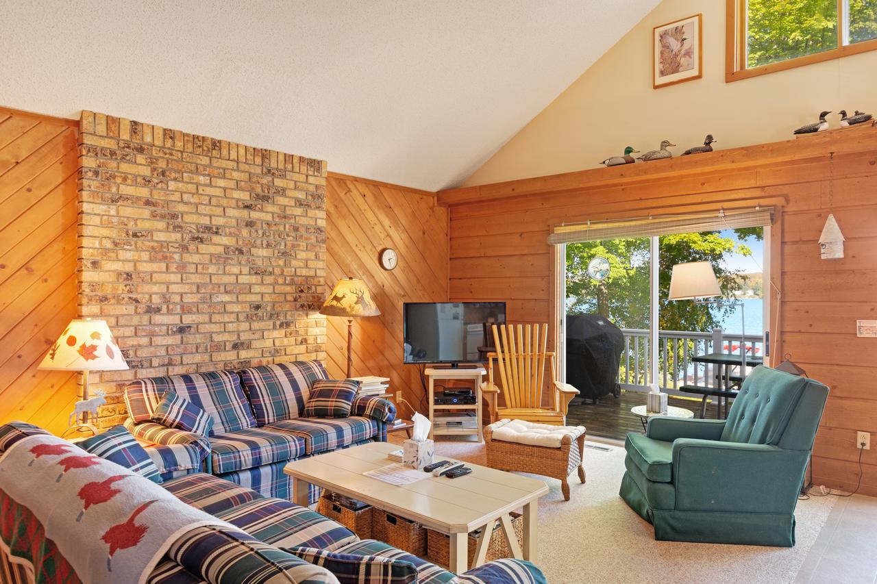 Walloon Lake Cottage - thumb 2