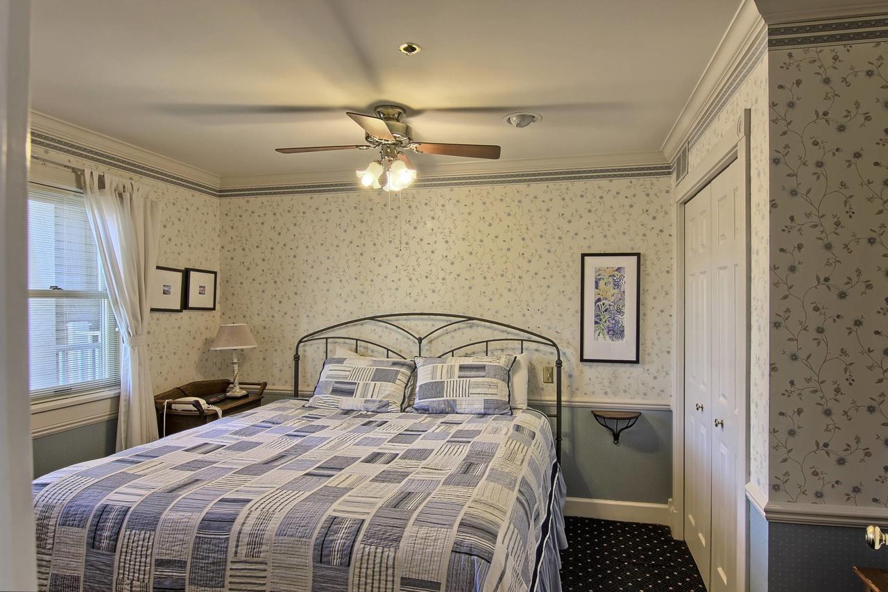 210 Water Street Inn - thumb 11