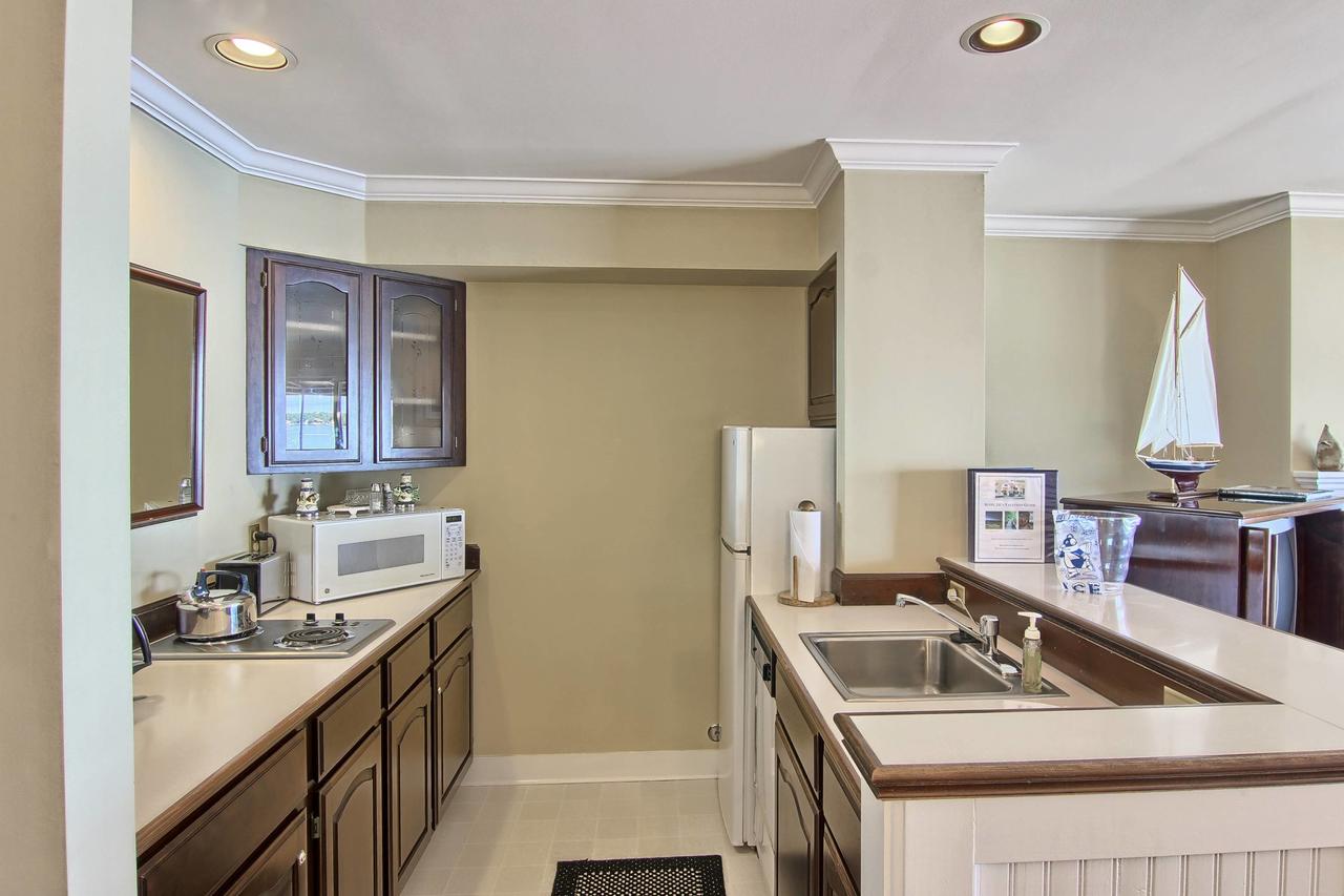 210 Water Street Inn - thumb 14