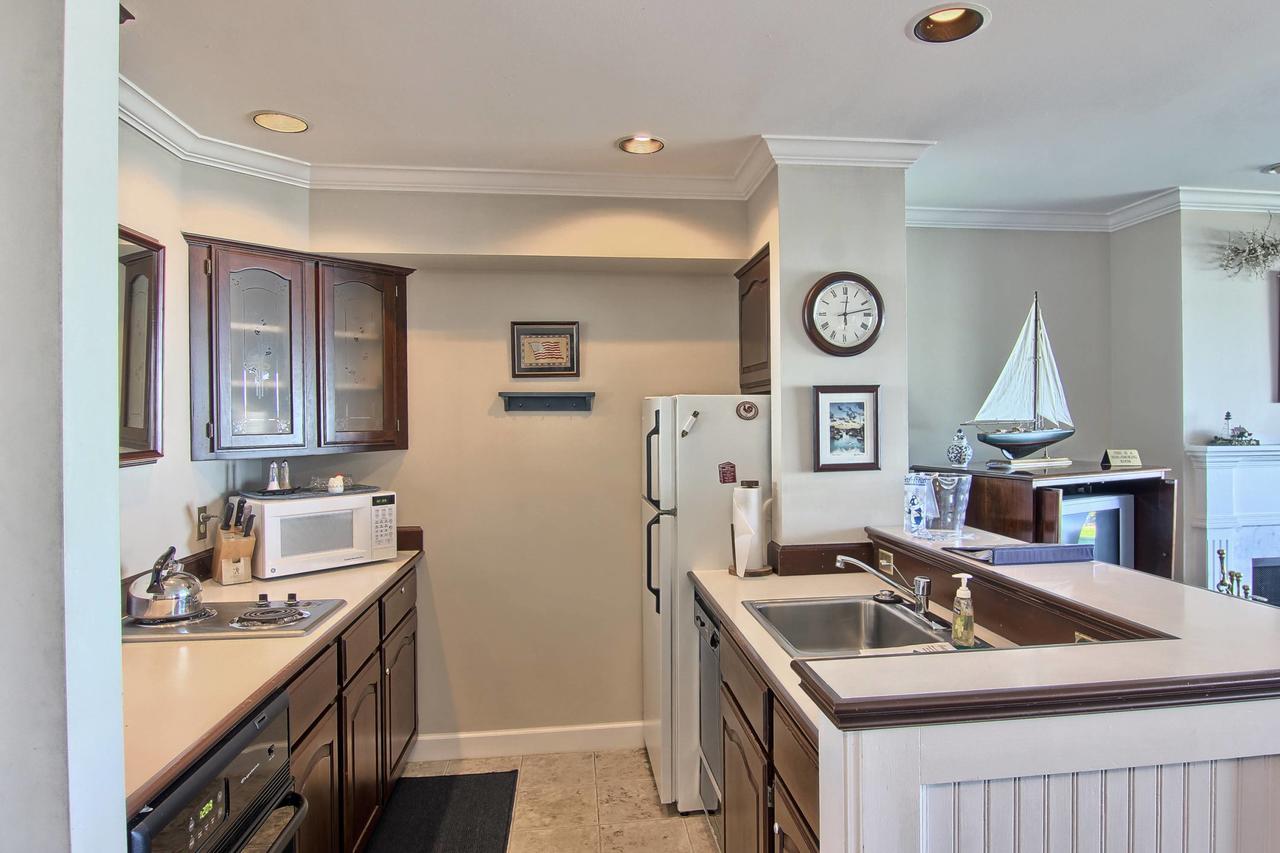 110 Water Street Inn - thumb 10