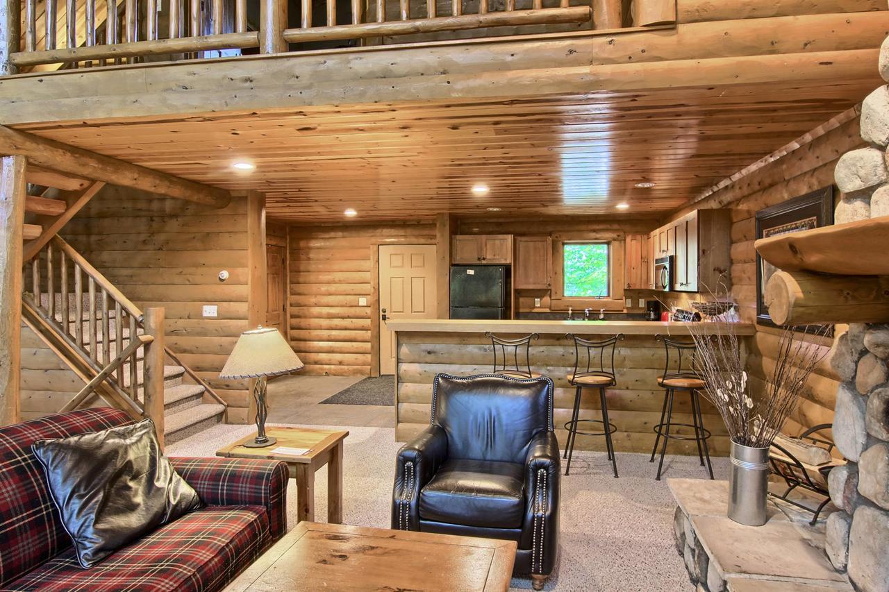 823 Mountain Cabin - thumb 2