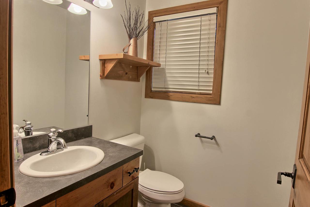 823 Mountain Cabin - thumb 16