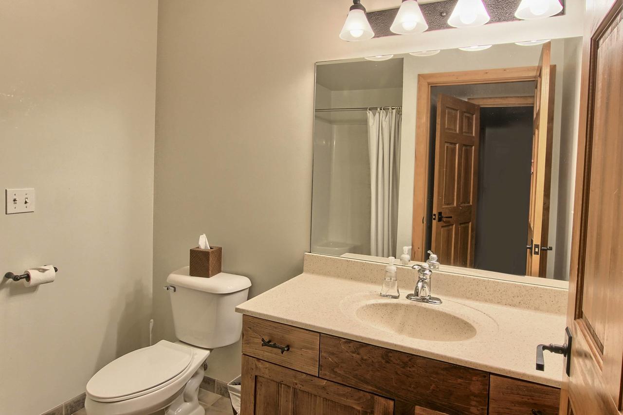 823 Mountain Cabin - thumb 17