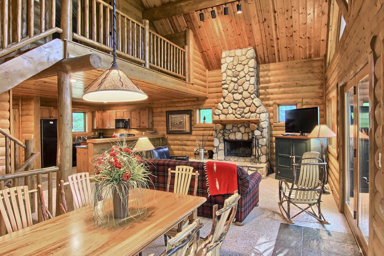 823 Mountain Cabin - thumb 0