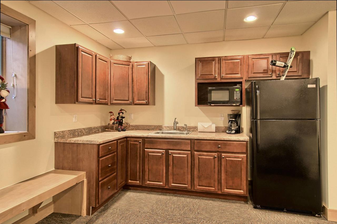 662 Disciples Village Condo - thumb 12