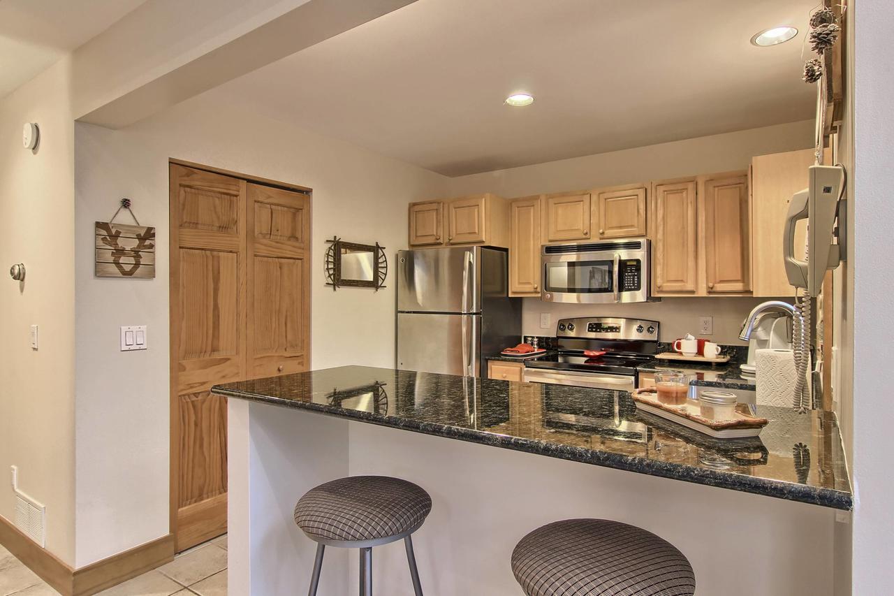 662 Disciples Village Condo - thumb 8