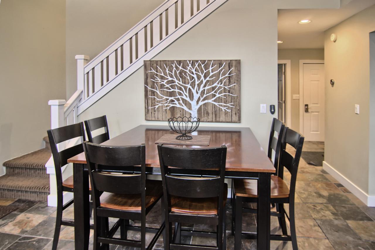 690 Disciples Village Condo - thumb 1