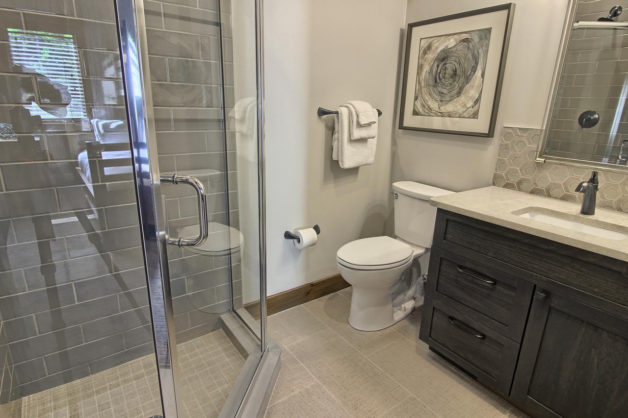 7325 Creekside Condo - thumb 4