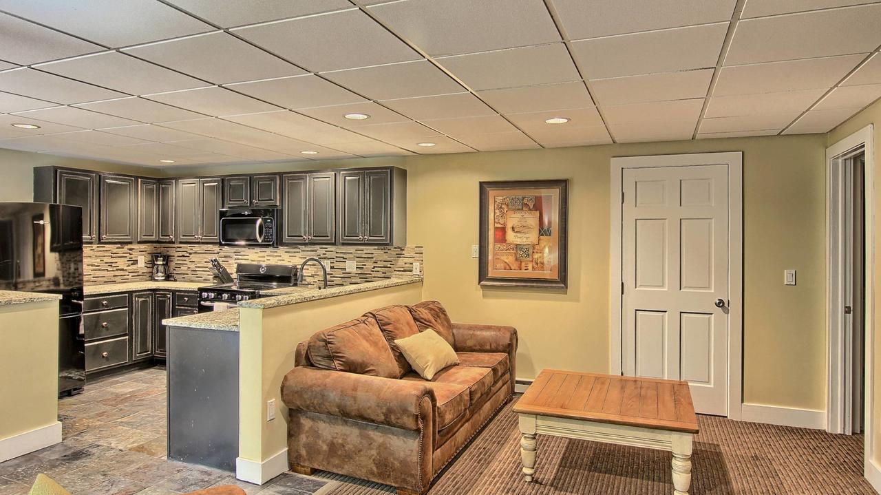 691 Disciples Village Condo - thumb 20