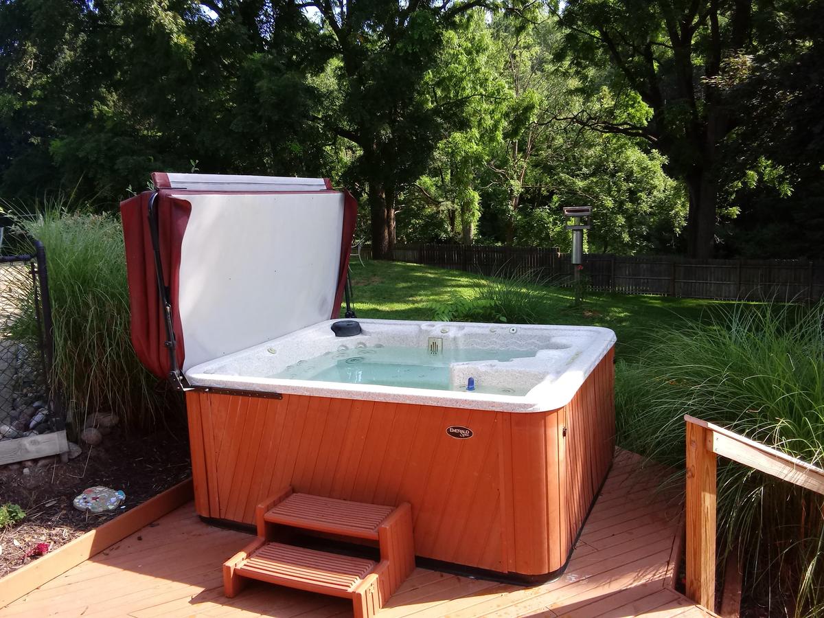 Relaxing Retreat In Lowell MI - thumb 21