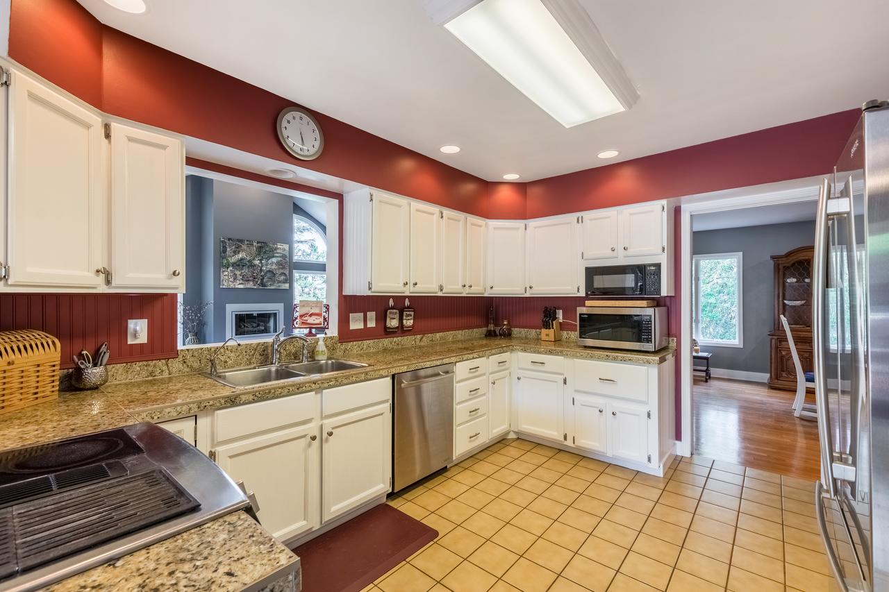 Relaxing Retreat In Lowell MI - thumb 20