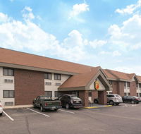 Super 8 by Wyndham St. Cloud - USA Accommodation