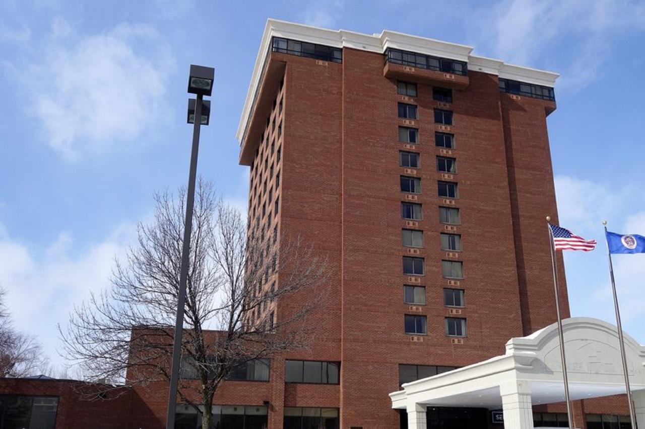 Radisson Hotel Brooklyn Center - thumb 20