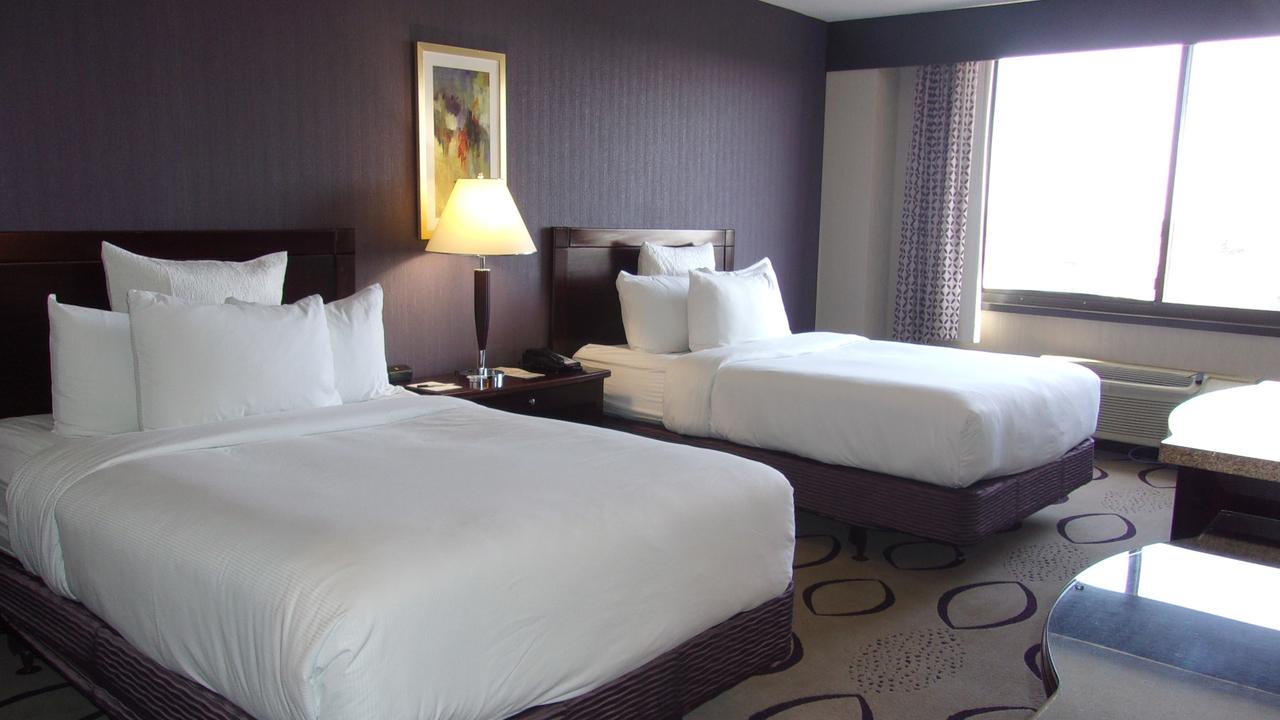 Radisson Hotel Brooklyn Center - thumb 12