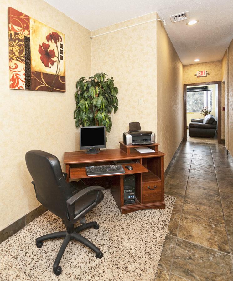 Days Inn By Wyndham Duluth Lakewalk - thumb 9