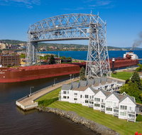 South Pier Inn - USA Accommodation