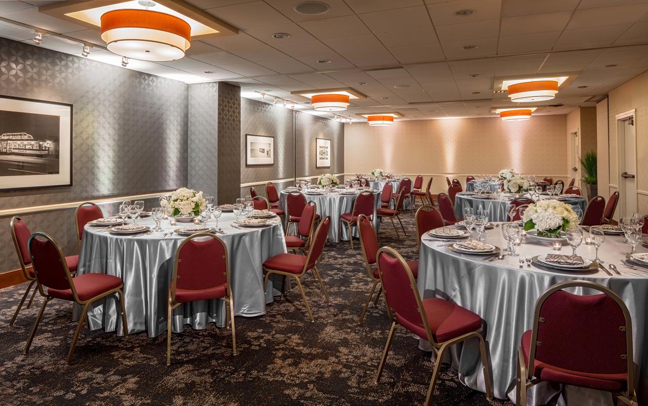DoubleTree Suites By Hilton Minneapolis - thumb 28