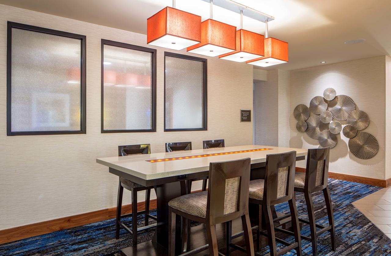 DoubleTree Suites By Hilton Minneapolis - thumb 9
