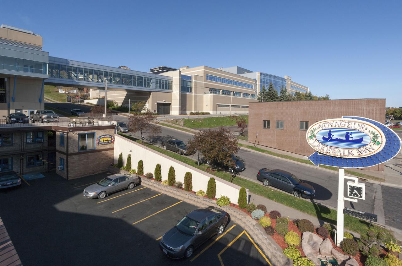 Voyageur Lakewalk Inn - thumb 2