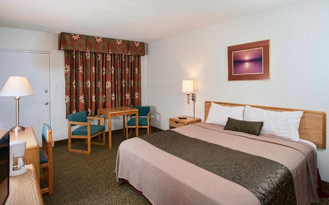 Voyageur Lakewalk Inn - thumb 16