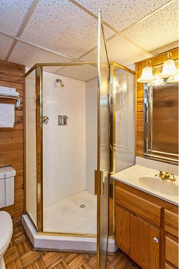 Voyageur Lakewalk Inn - thumb 13