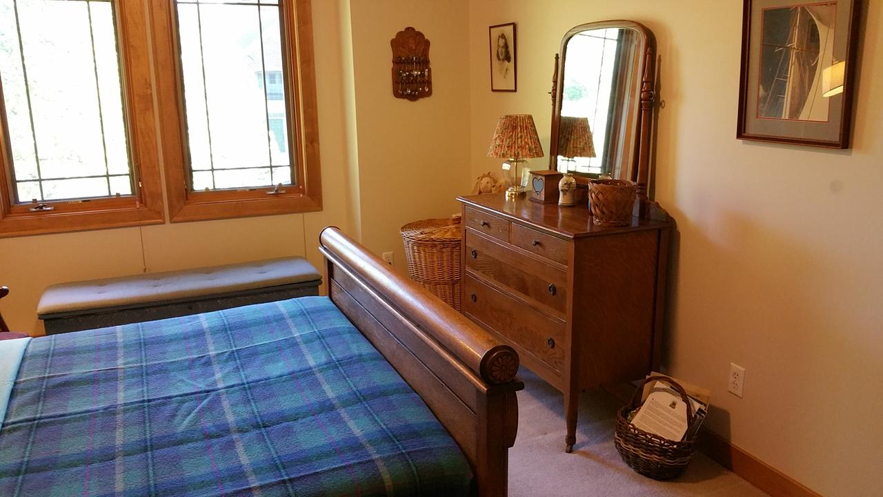 Cozy Northwoods Suite - thumb 10