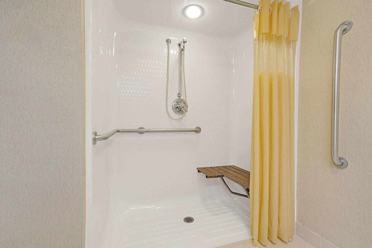 Days Inn By Wyndham Eagan Minnesota Near Mall Of America - thumb 16